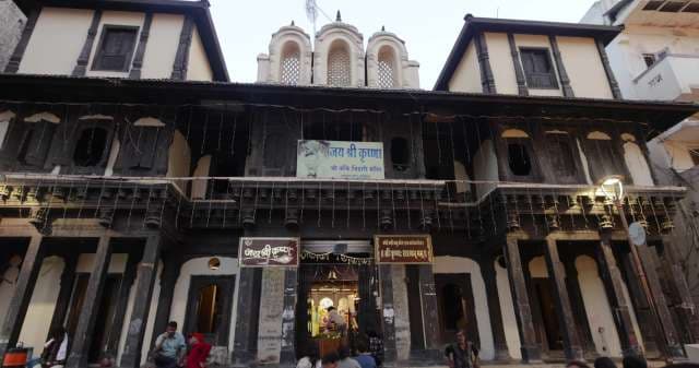 Historic Shri Gaur Viharini Krishna Temple in Mumbai