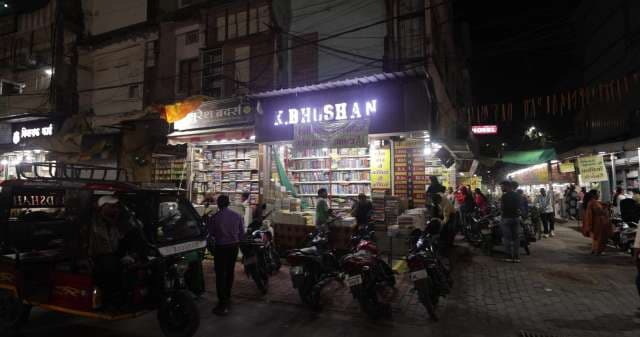 Nighttime Book Market Hustle in Indore Ashok Rajpath