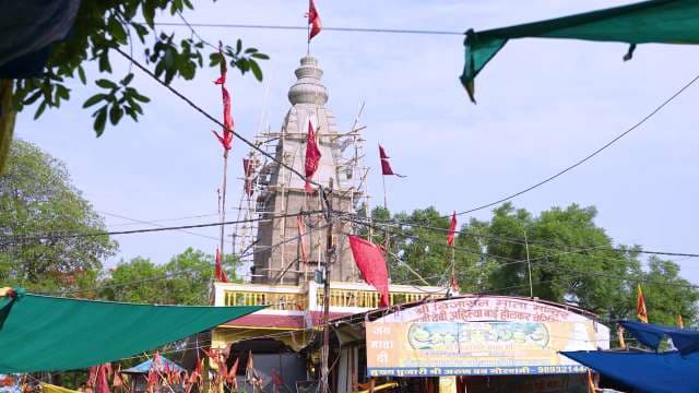Vijayasan Mata Temple in Dewas: Colorful Festival Atmosphere
