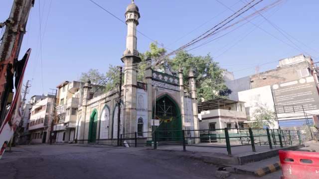 Imam Bada in Indore: Architecture and Daily Life