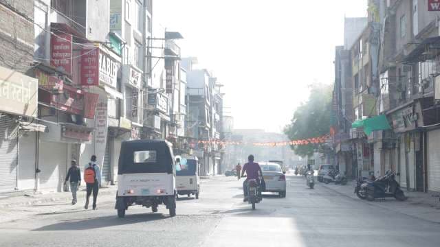 Morning Life on a Busy Indore City Street