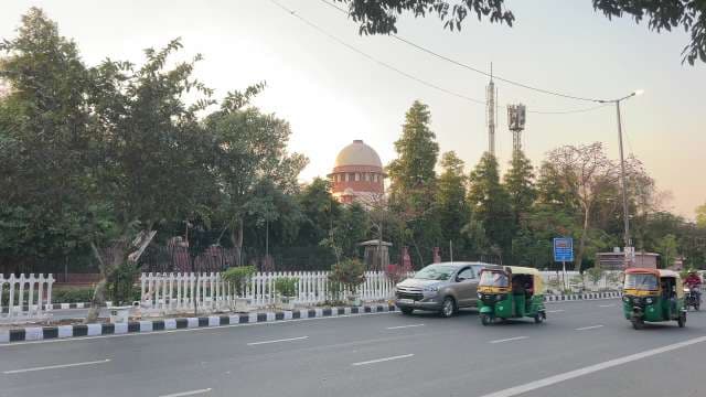 Supreme Court of India Dome View With Delhi Traffic