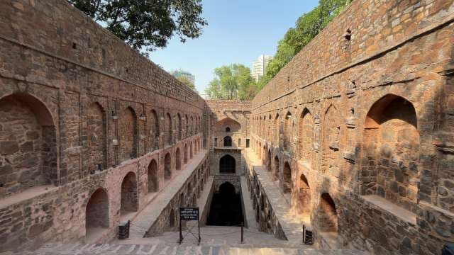 Exploring Agrasen Ki Baoli: Delhi’s Iconic Ancient Stepwell