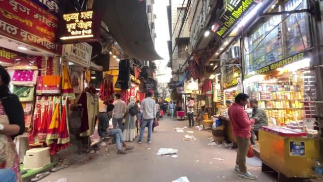 Exploring the Bustling Streets of Chandni Chowk Market Delhi