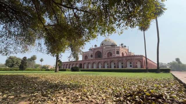 Humayun's Tomb: Majestic Mughal Monument in Delhi