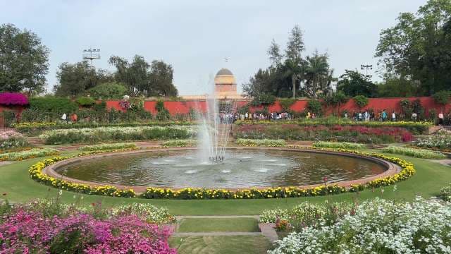 Beautiful Mughal Gardens and Fountain at Rashtrapati Bhavan