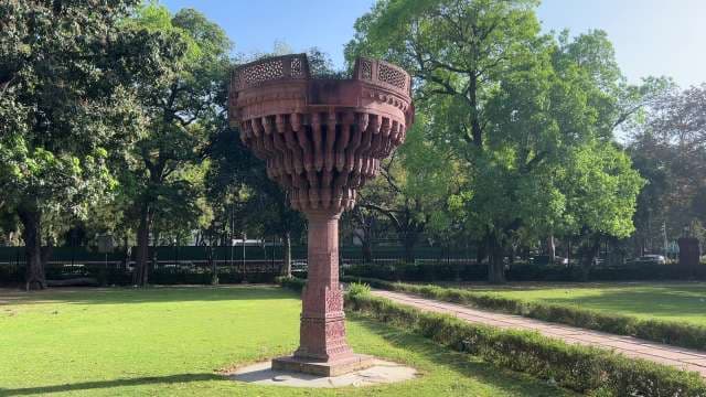Magnificent Ancient Mughal Water Fountain in Delhi Park