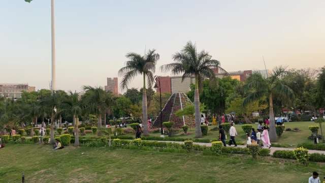 Evening at Central Park Connaught Place Delhi with Families
