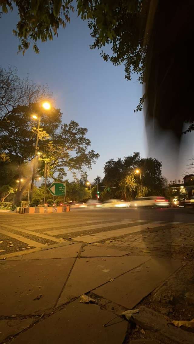 Evening Rush on Lodi Road, Delhi Cityscape