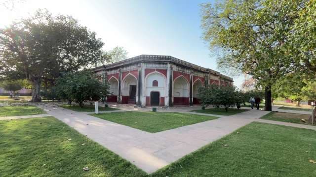 Historic Mughal-Era Pavilion Surrounded by Gardens in Delhi
