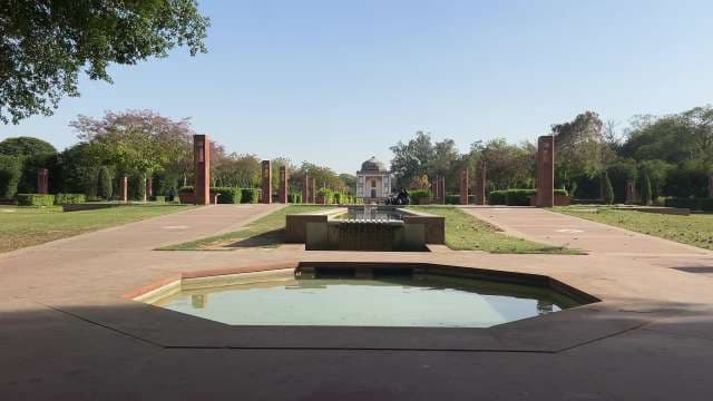 Lush Mughal Garden and Historic Tomb in Delhi