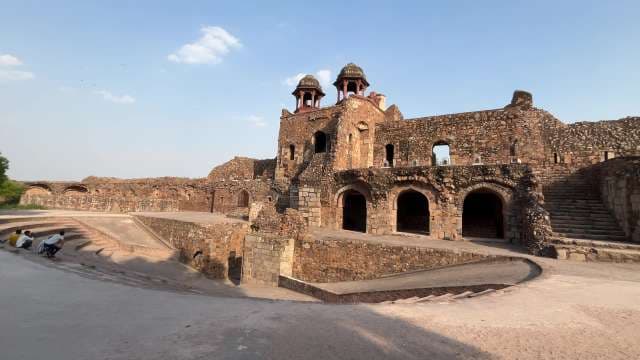 Exploring the Majestic Ruins of Purana Qila Fort in Delhi