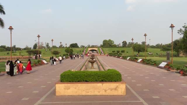 Sunny Day at Rashtriya Smriti Sthal Park Delhi