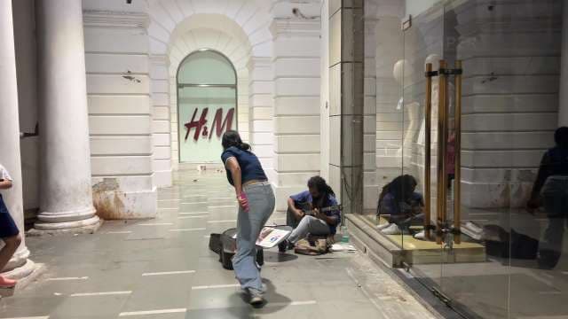 Street Musician Performs at Connaught Place in Delhi