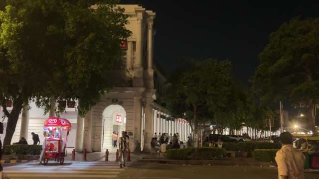 Connaught Place Nightlife: Bustling Streets and Colonial Charm in Delhi