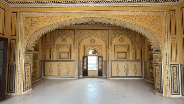 Inside a Majestic Indian Palace: Ornate Mughal Architecture