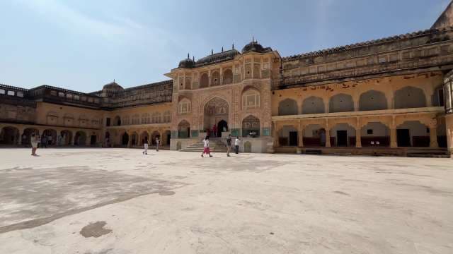 Exploring the Majestic Courtyard of Amber Fort, Jaipur