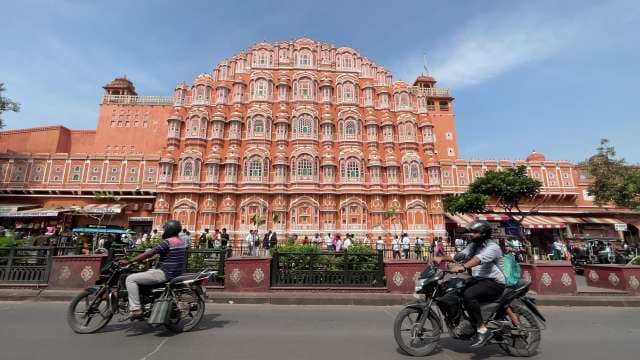 Hawa Mahal Jaipur: Stunning Facade of the Palace of Winds