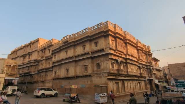Golden Fort of Jaisalmer: Majestic Rajasthan Desert Fortress