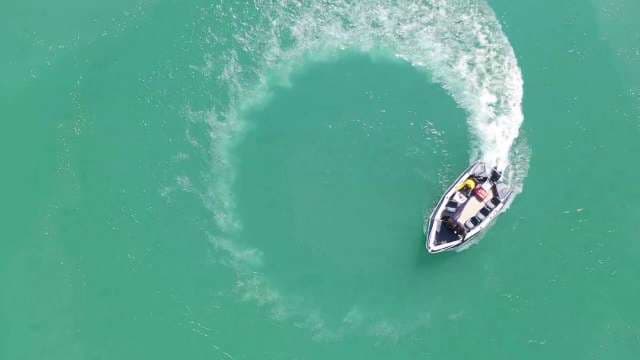 Boat Spins in Circles on Open Water Captured by Drone at Tehri Garhwal