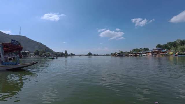 Majestic Dal Lake Shikara Ride in Srinagar