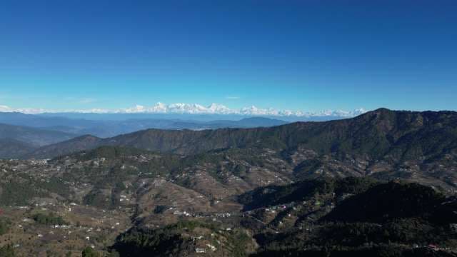 Majestic Himalayas: Snow-Capped Peaks and Lush Valleys