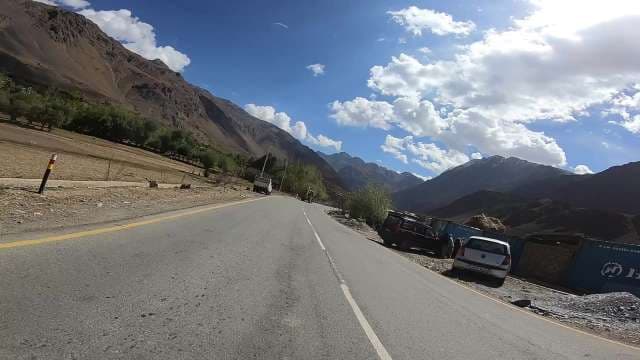 Manali-Leh Highway: Scenic Mountain Road Through the Himalayas