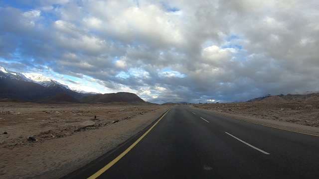 Thrilling Drive on India's Most Dangerous Himalayan Road