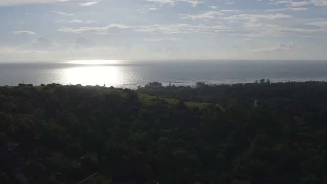 Breathtaking Sunrise Over Scenic Lake Vista