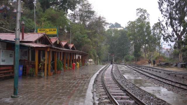 Solan Railway Station: Historic Indian Rail Hub