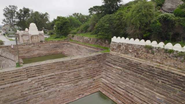 Ancient Sacred Temple Complex Kalyani Pond, Melkote
