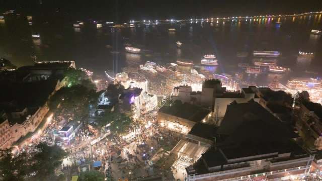 Stunning Night View of Dev Deepawali in Varanasi