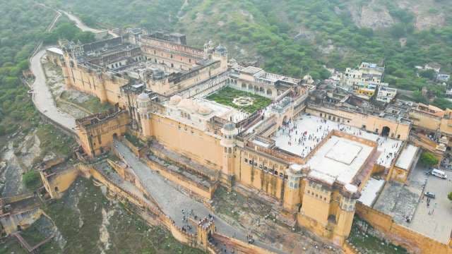 Majestic Aerial View of the Historic Amber Fort in Jaipur