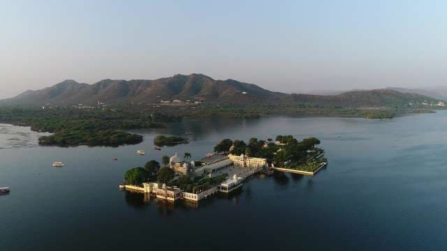 Majestic Island Palace of Udaipur: Jag Mandir at Lake Pichola